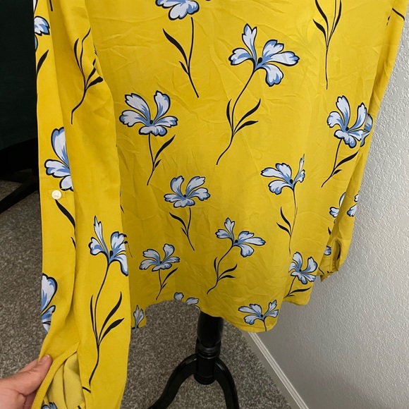 Loft Blouse - Picture 5 of 7